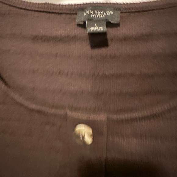 Used Ann Taylor top - Picture 3 of 3